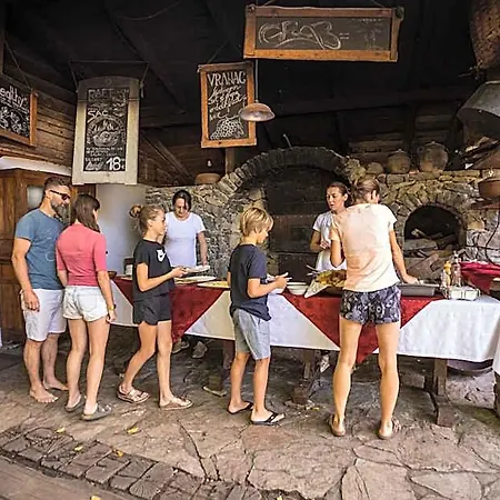 Hotel Grab Ethno Village And Camp Podgorica