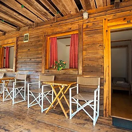 Grab Ethno Village And Camp Hotel