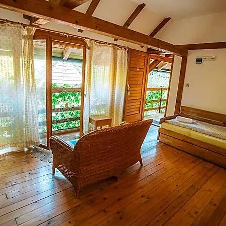 Grab Ethno Village And Camp Hotel Podgorica