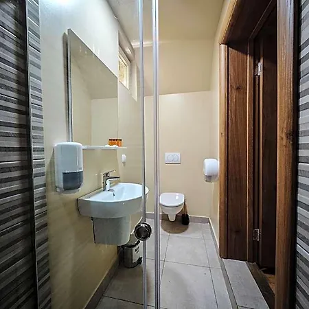 Grab Ethno Village And Camp Hotel Podgorica